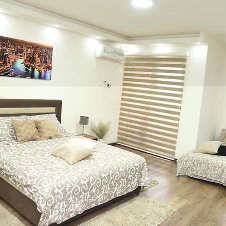 Apartmani Sofronic Loznica 2 Exteriör bild