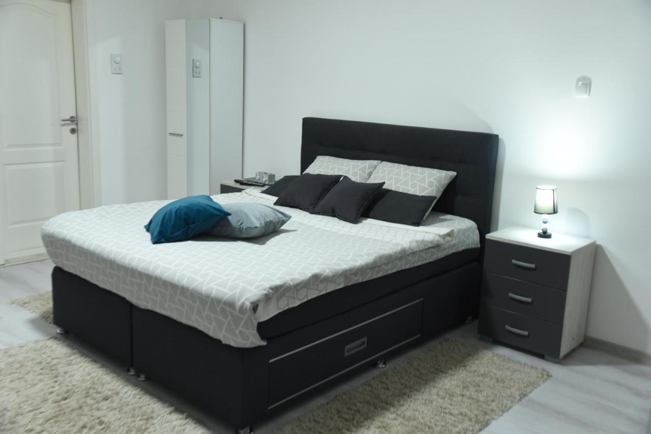 Apartmani Sofronic Loznica 2 Exteriör bild