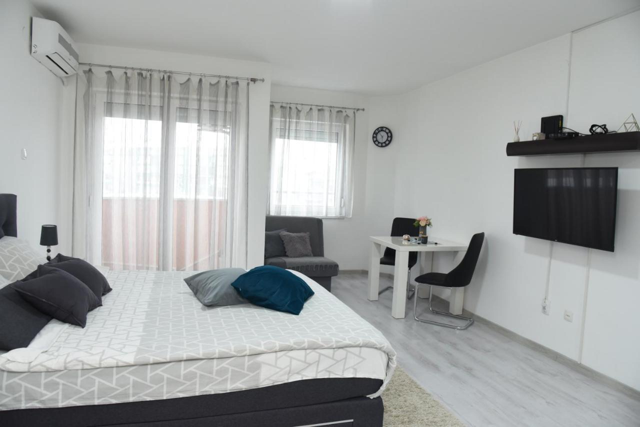 Apartmani Sofronic Loznica 2 Exteriör bild