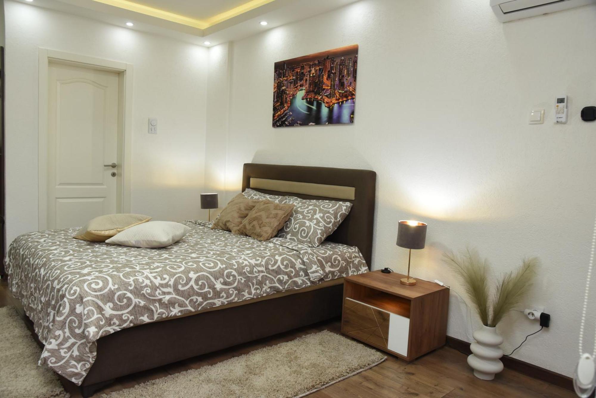 Apartmani Sofronic Loznica 2 Exteriör bild