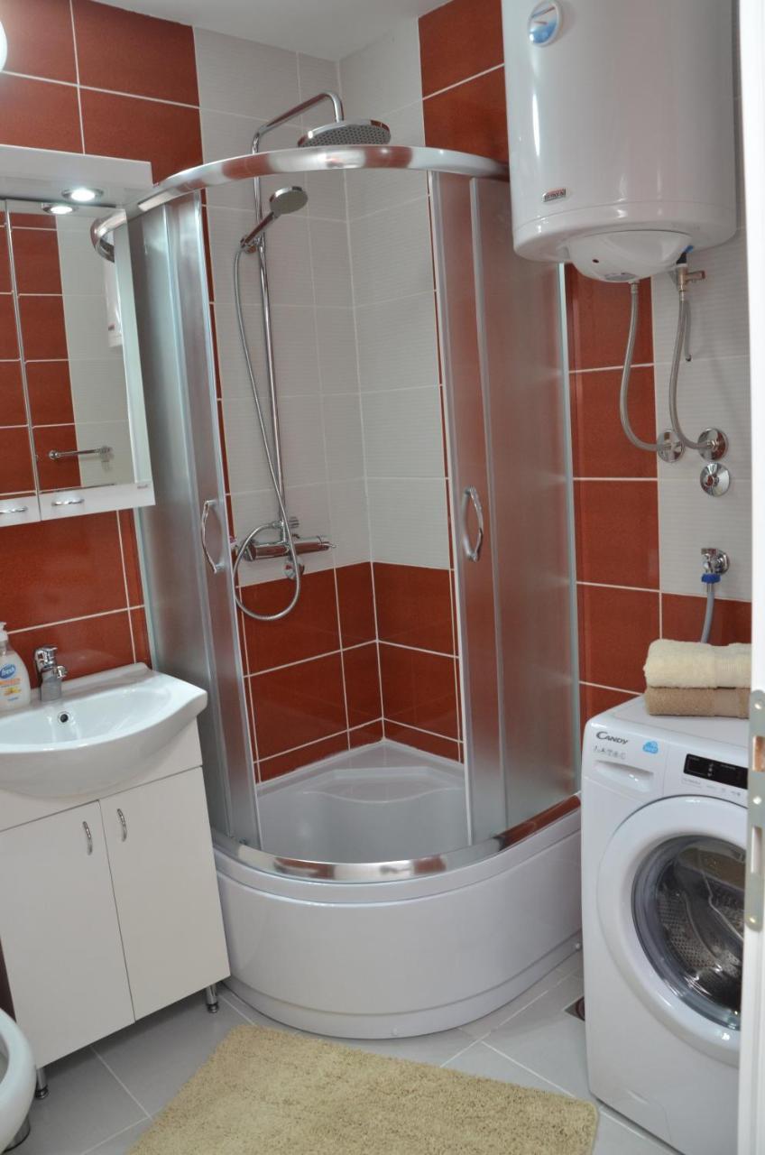 Apartmani Sofronic Loznica 2 Exteriör bild
